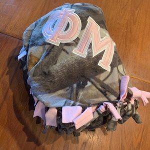 Phi Mu fleece tie blanket